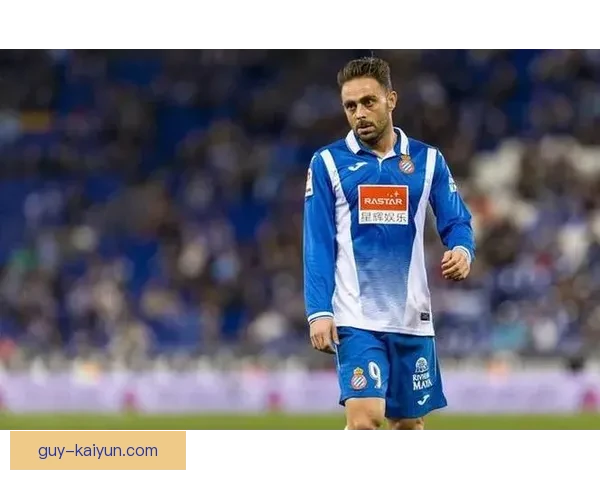 “小白”与队友稳健表现，持续追逐冠军梦想引关注