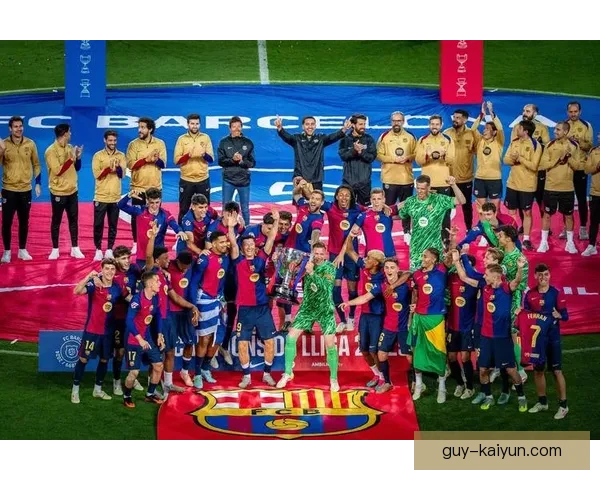 佩德里展现顶级盘带技术，巴萨在西甲赛场表现亮眼，冲击冠军荣耀