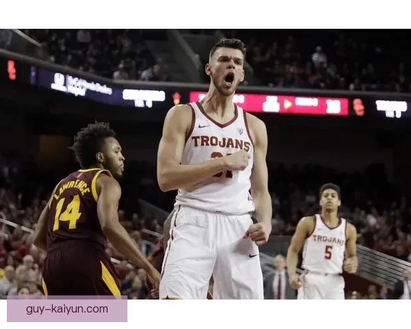 拉科锋线表现持续提升，近期状态受到广泛关注