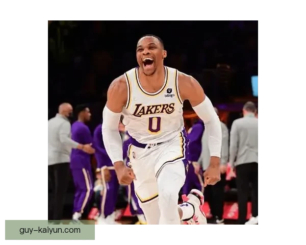 戴维斯边路效率提升，状态回暖备受关注